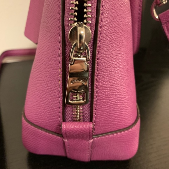 Coach Purse - Picture 4 of 7